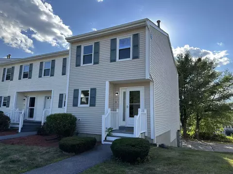 6 Pleasant St #B1, Hooksett, NH 03106