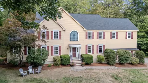 18 Nottingham Rd, Windham, NH 03087