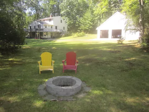 948 Strafford Rd, Barrington, NH 03825