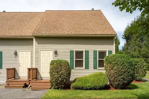 128 Newton Rd #20, Plaistow, NH 03865