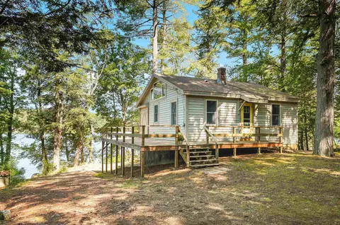 26 Weidner Dr, Rindge, NH 03461