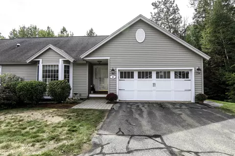 5 Spruce Dr, Hampstead, NH 03826