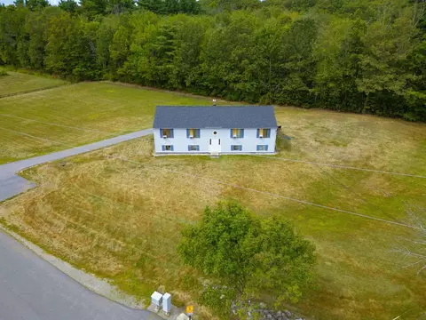 5 Johnson Meadow Rd #A & B, Hampstead, NH 03841