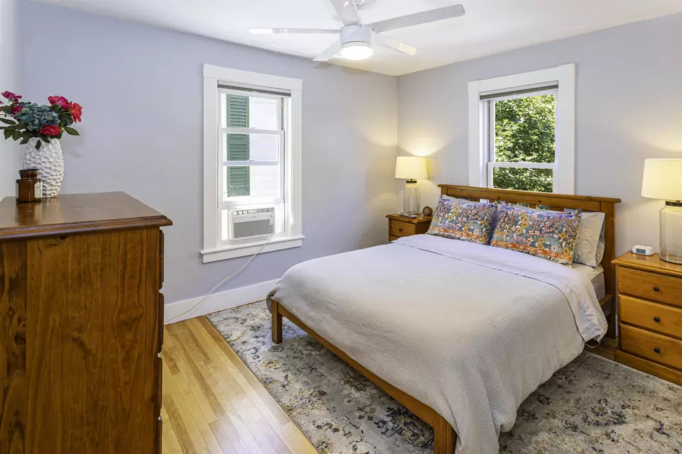 Bedroom - 281 Dennett St, Portsmouth, NH 03801 photo 3 of 5
