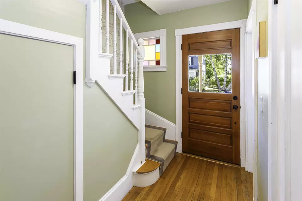 Entry Way - 281 Dennett St, Portsmouth, NH 03801 photo 1 of 5