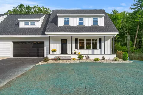 15 Autumn Cir # -B, Plaistow, NH 03865