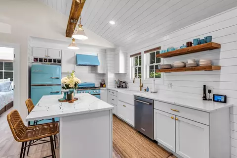 794 White Rd, Windham, VT 05359