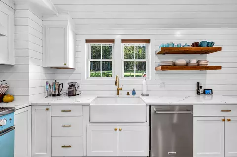 Kitchen - 794 White Rd, Windham, VT 05359 photo 4 of 9