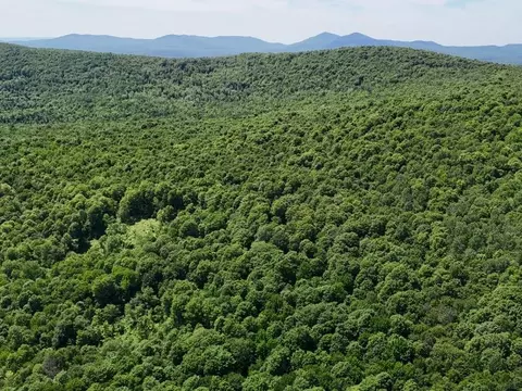 955 Hall Rd, Lunenburg, VT 05906