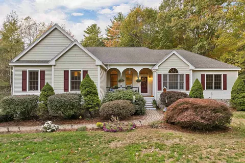 12 Parshley Ln, Brentwood, NH 03833