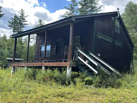 81 Parish Hill Rd, Newfane, VT 05345
