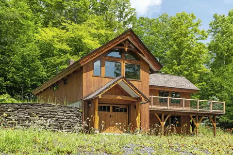 2432 Backway Rd, Corinth, VT 05039