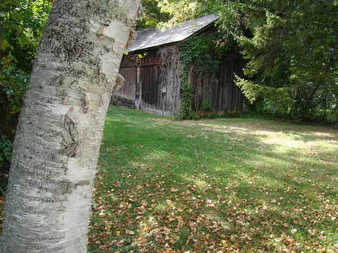 Exterior - 1441 E Main St, Poultney, VT 05764 photo 7 of 9