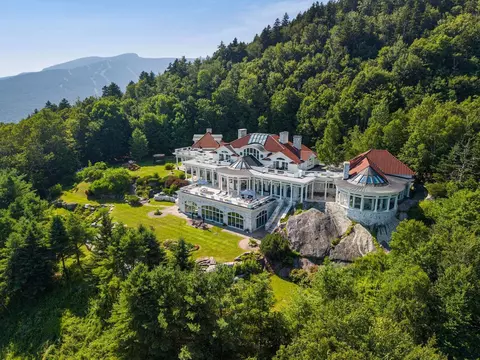 189 Upper Springs Rd, Stowe, VT 05672