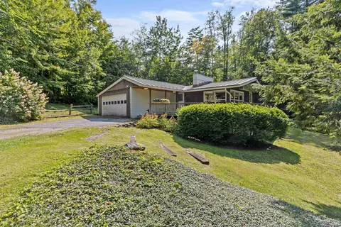 324 Sylvan Park Rd, Stowe, VT 05672
