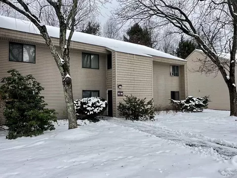 85 Bayberry Ln #85, South Burlington, VT 05403