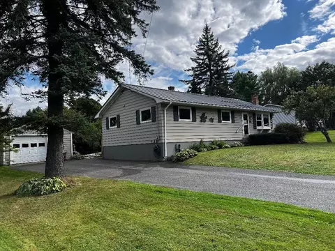 438 Websterville Rd, Orange, VT 05641