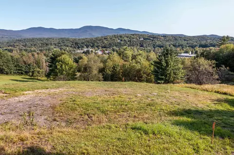 131 Hazy Ln, Stowe, VT 05672