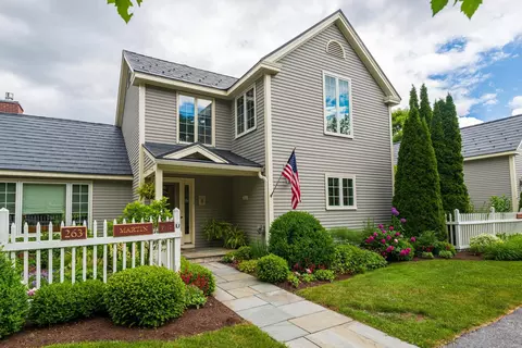 263 Kestrel Ct #F-17, Manchester, VT 05254