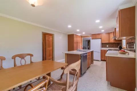 Dining - 3041 Cross Rd, Jay, VT 05859 photo 1 of 1
