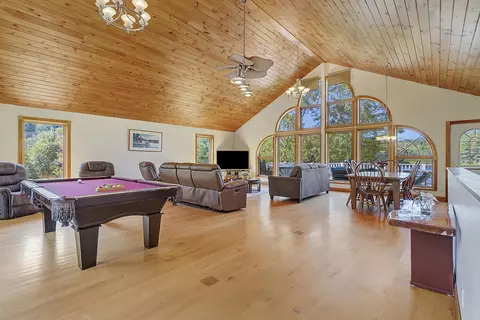 Living - 288 Cedar Ln, Peru, VT 05152 photo 1 of 7