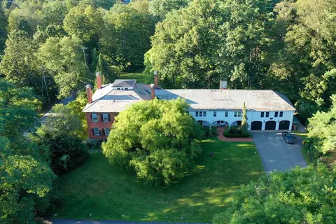 31 Wentworth Rd, Walpole, NH 03608