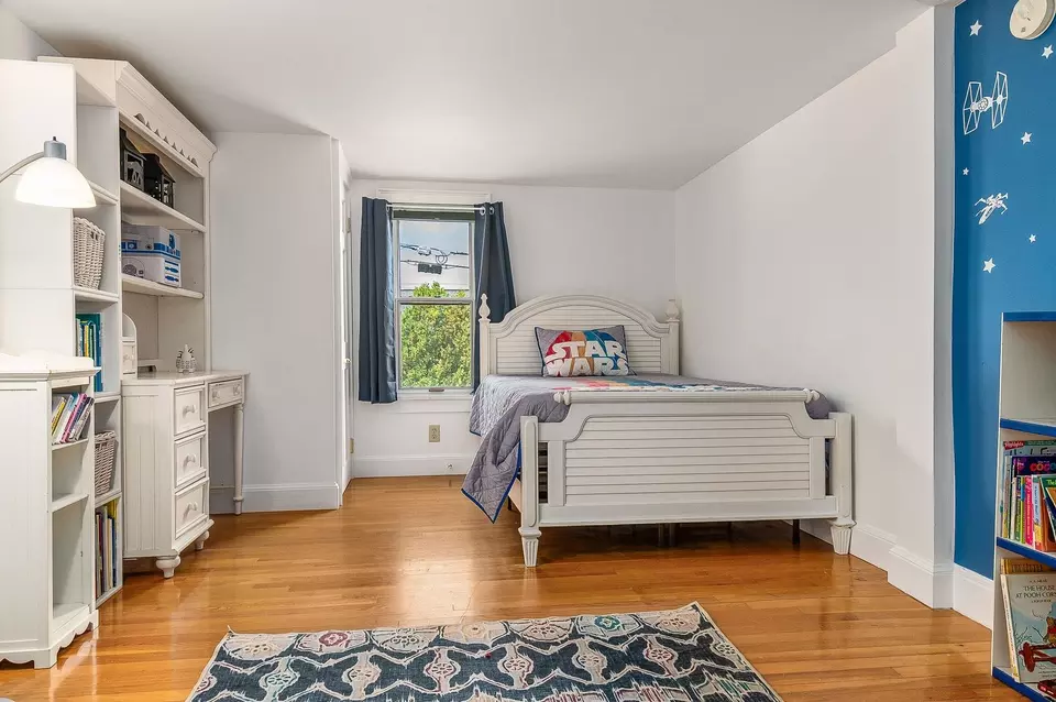Bedroom - 51 Granite St, Portsmouth, NH 03801 photo 10 of 11