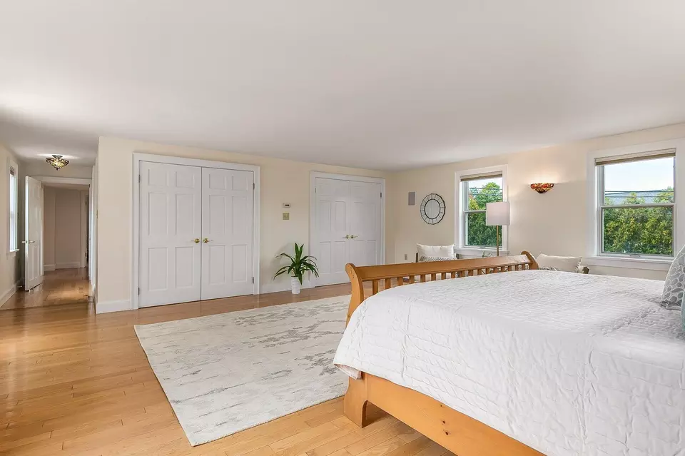 Bedroom - 51 Granite St, Portsmouth, NH 03801 photo 4 of 11