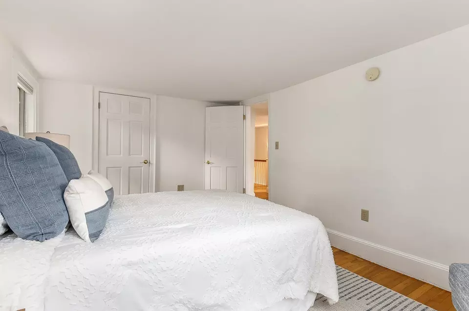 Bedroom - 51 Granite St, Portsmouth, NH 03801 photo 6 of 11