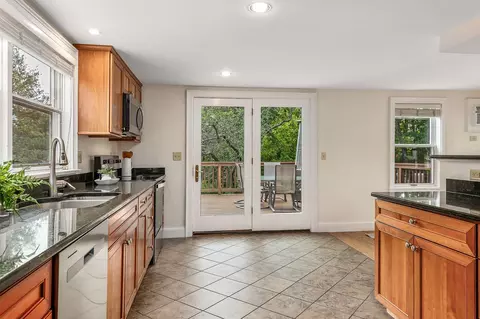 Kitchen - 51 Granite St, Portsmouth, NH 03801 photo 1 of 4
