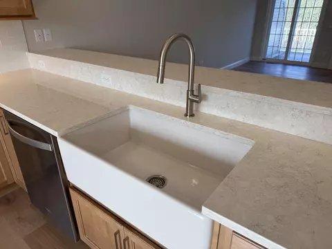 Kitchen - 1 Connor Ct # B, Epping, NH 03042 photo 3 of 6
