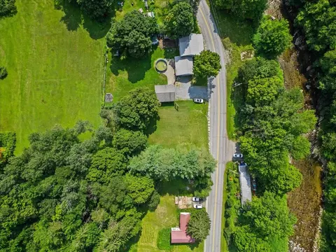 1794 W River Rd, Lincoln, VT 05443