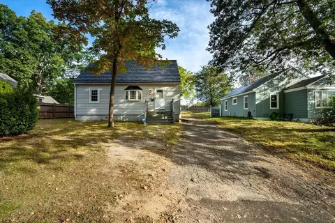 48 Laton St, Nashua, NH 03064