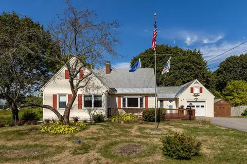88 Farm Ln, Portsmouth, NH 03801