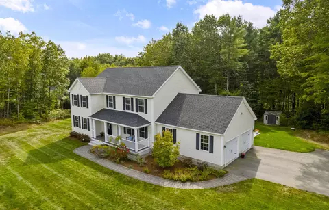 12 Walnut Hill Dr, Hooksett, NH 03106