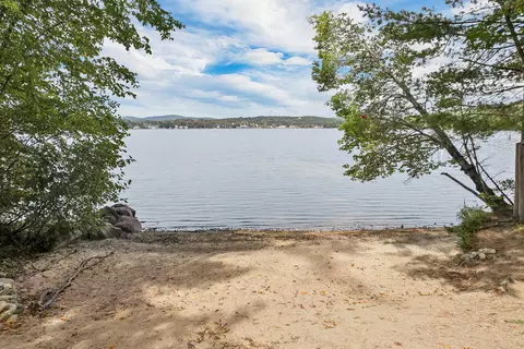 70 Pinnacle Park Rd, Meredith, NH 03253