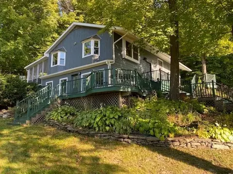 85 Sand Rd, Colchester, VT 05446