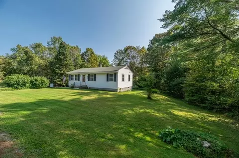 557 Beech St, Manchester, VT 05255