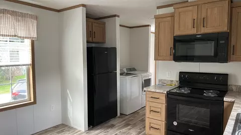 10 Dogwood Ln, Starksboro, VT 05487