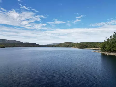 753 Goose Pond Rd, Canaan, NH 03741