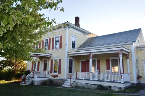 8682 Vermont Route 22a, Addison, VT 05491