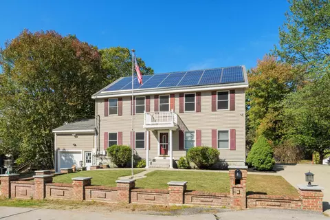 4 Nelson St, Nashua, NH 03063