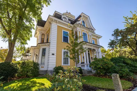 73 Warren St UNIT 3, Concord, NH 03301