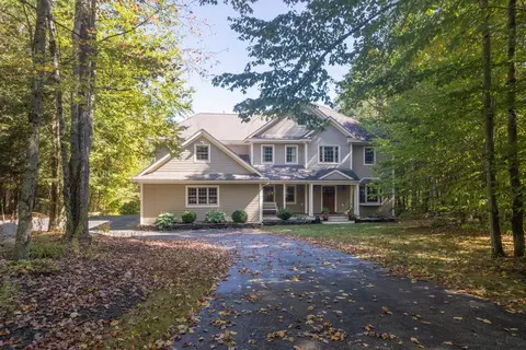 301 Wynnridge Dr, Mendon, VT 05701
