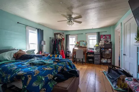 Bedroom - 147 Middle Rd, Deerfield, NH 03037 photo 1 of 10
