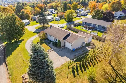 274 Scottsdale Rd, Newport, VT 05855