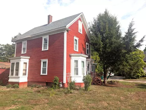 27 Highland St, Rochester, NH 03868