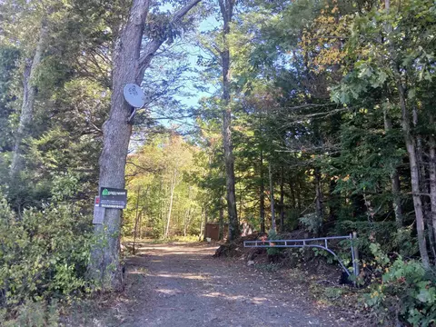 373 Calef Hwy, Lee, NH 03861