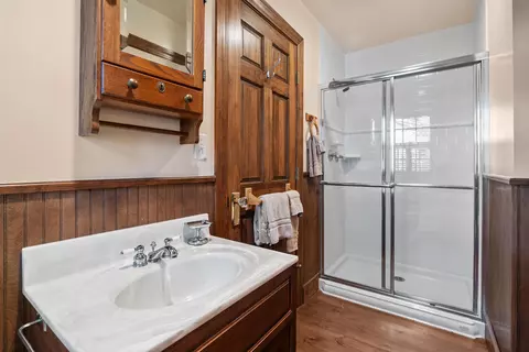 Bath - 56 Handle Rd, Dover, VT 05356 photo 7 of 8