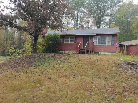 870 Cummings Rd, Chester, VT 05143